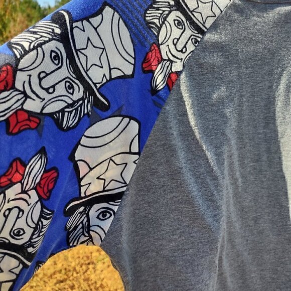 LuLaRoe Presidents Day Shirt Size Small - Picture 3 of 5